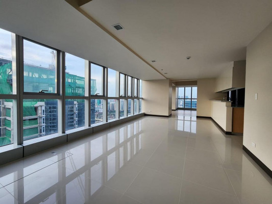 An Upscale Penthouse for Sale in BGC, Taguig