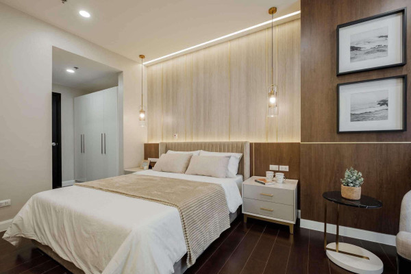 West Gallery Place 1 Bedroom unit with parking BGC Taguig