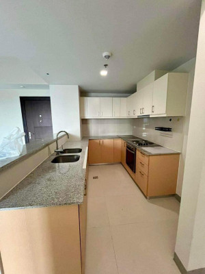 Prime 3 Bedroom Condo for Sale in Uptown Parksuites, BGC