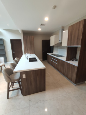 A Posh 3-Bedroom Penthouse for Sale in Arbor Lanes
