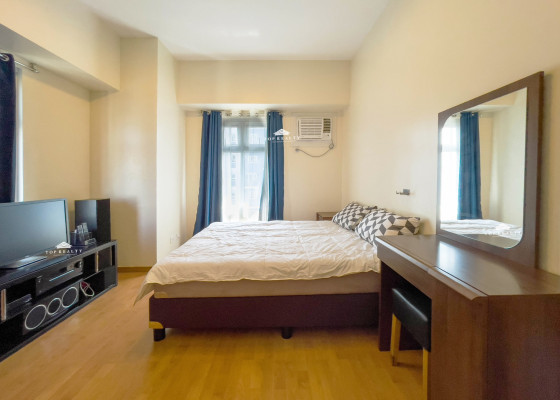 Newly renovated Corner Unit for Sale in Trion Towers, Bonifacio Global City