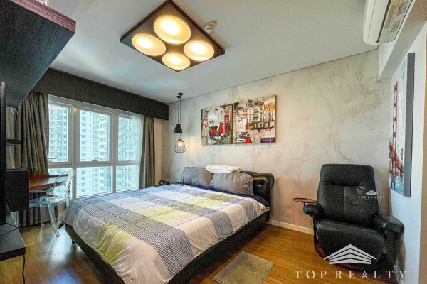 Two Serendra Sequioa Tower | Fully furnished Modern Chic Three Bedroom 3BR