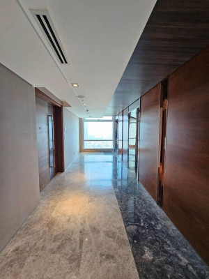 TWO ROXAS TRIANGLE 3BR Penthouse Condo Unit for Sale