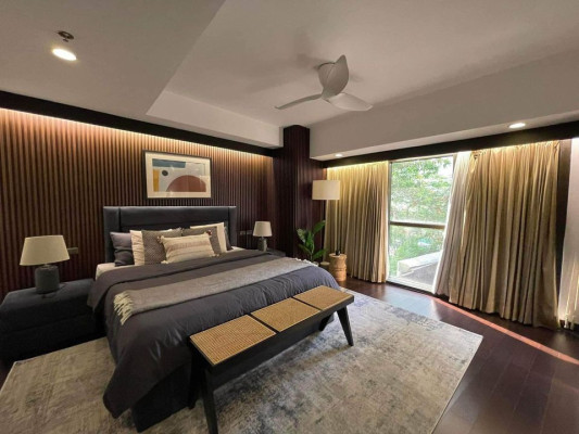 RESIDENCES Garden Unit 3BR Semi Furnished for Sale