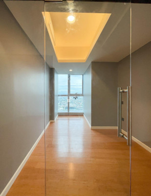 A Magnificent Bi-Level Penthouse for Sale