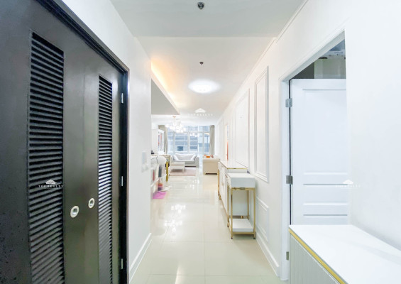 East Gallery Place