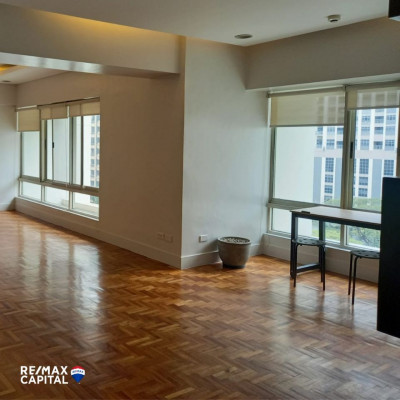 FOR SALE: Condominium Unit in Two Salcedo Place, Makati