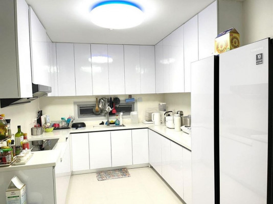3BR Two Maridien BGC