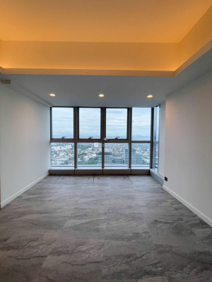 A Magnificent Bi-Level Penthouse for Sale