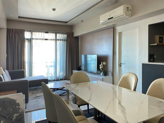 A Dazzling 1 Bedroom Condo for Sale in 8 Forbestown Road