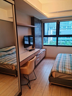 Fully Furnished 2BR with parking in BGC