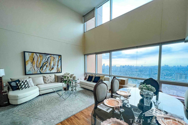 Pioneer Highlands | Luxurious Three Bedroom 3BR Bi-Level Penthouse unit Condo fo