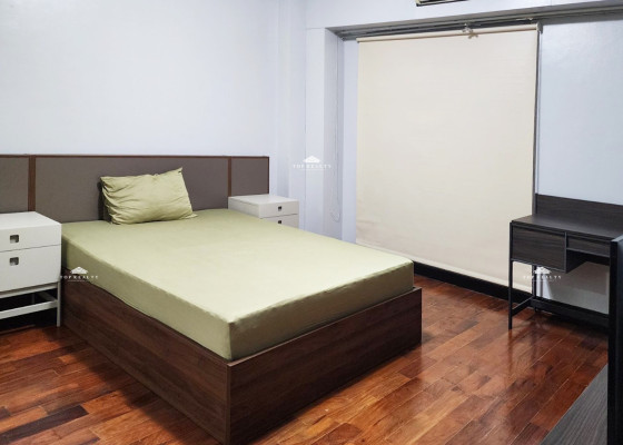 Fully furnished 1-bedroom Unit with Balcony for Sale in One Serendra, BGC