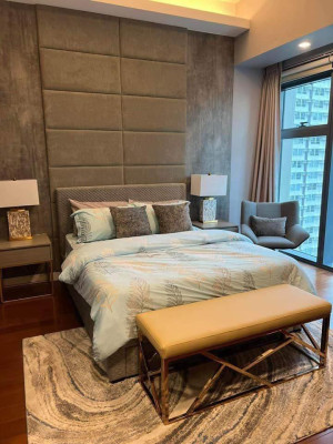 Grand Hyatt Manila Residences