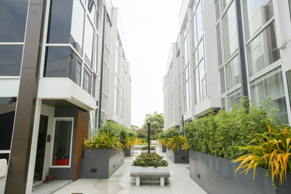 Upscale Modern Townhouse for Sale in Mandaluyong
