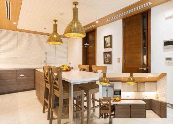 Fully furnished Condo Unit with Homey Interiors for Sale in Two Roxas Triangle