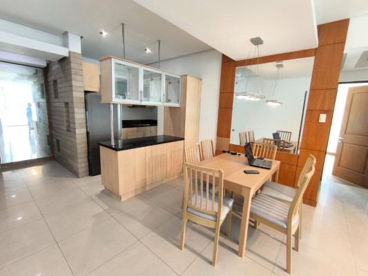 Kensington Place 3BR Corner Unit
