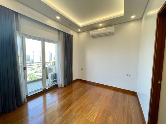 Warm and Spacious Brand New Three Bedroom 3BR Penthouse Double Unit condo