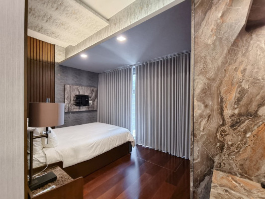 Splendid 2-Bedroom Unit for Sale in Grand Hyatt Residences, BGC