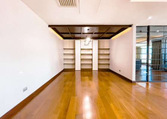 Rare 3BR Corner Unit for Sale in Horizon Homes, Bonifacio Global City!