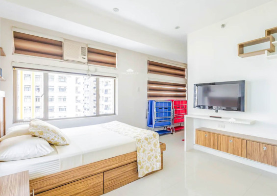 Fully furnished condo unit in Quezon City