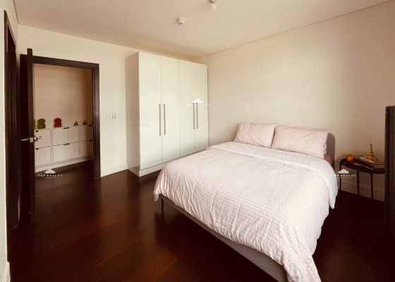 Fully furnished Condo Unit with City View for Sale in Garden Towers, Makati