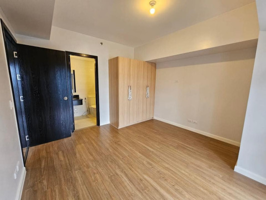 Prime 1 Bedroom Condo for Sale in Park Triangle Residences, BGC
