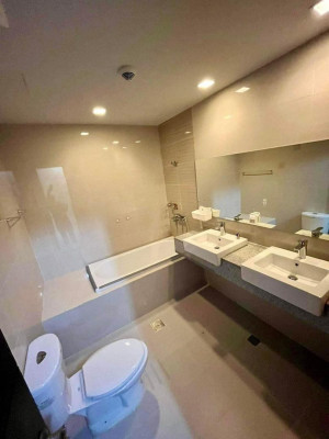 Prime 3 Bedroom Condo for Sale in Uptown Parksuites, BGC