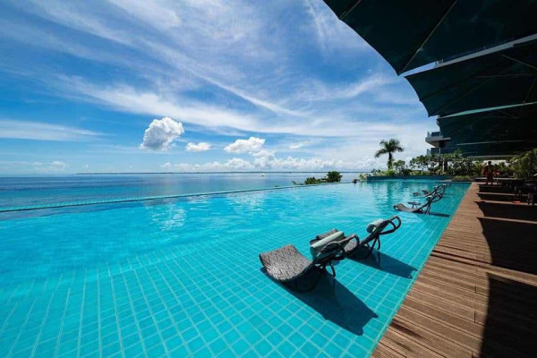 For Sale Beach Condo with 2 Bedrooms in Mactan Cebu
