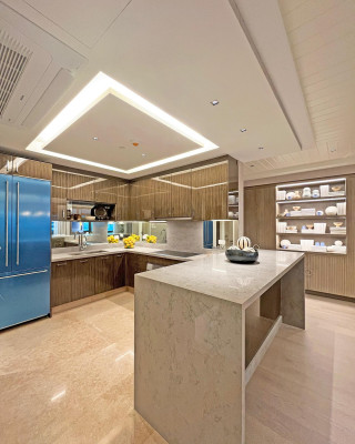Luxurious Condominium for Sale at The Balmori Suites Rockwell Makati