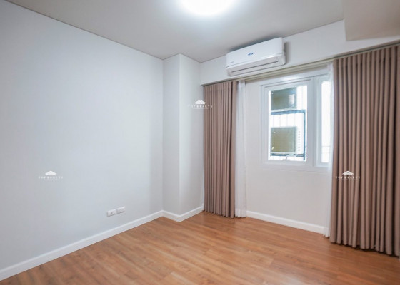 Brand New Condo Unit with Balcony for Sale in Two Serendra