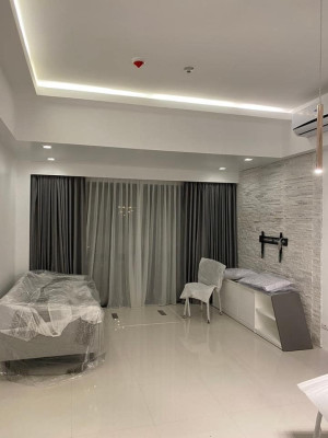 An Elegant 1-Bedroom Condo Unit for Sale in Salcedo Village