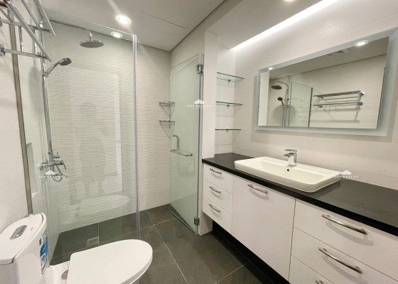 Spacious and luxurious tandem penthouse unit for Sale in Brio Tower, Makati City