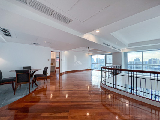Stylish Semi-Furnished Luxury Penthouse Unit Located in The Forbes Tower