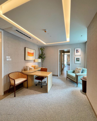 Luxurious Condominium for Sale at The Balmori Suites Rockwell Makati