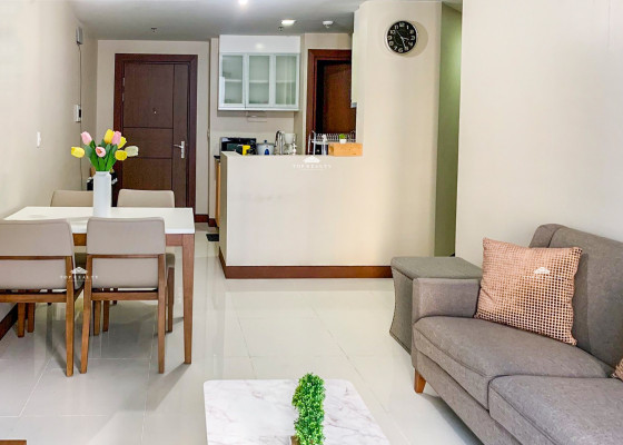 Fully furnished Homey Corner unit for Sale in Three Central, Makati City
