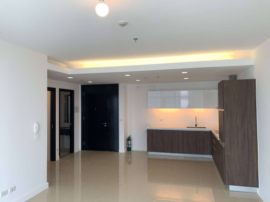 West Gallery Place 1Bedroom unit with parking slot