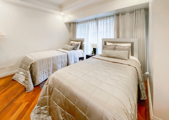 Interior-decorated Corner Unit for Sale in Forbes Tower, Makati City