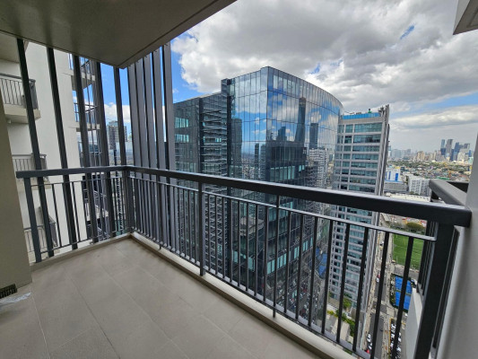 Prime 1 Bedroom Condo for Sale in Park Triangle Residences, BGC