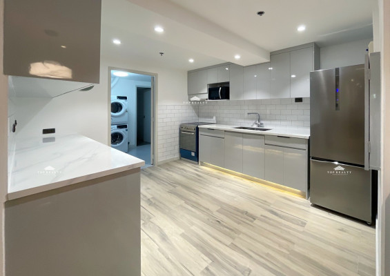 Fully upgraded Condo Unit for Sale in Tropical Palms, Makati City