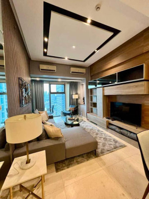 Grand Hyatt Manila Residences