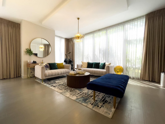 An Ultra Luxe Condo for Sale in Makati City