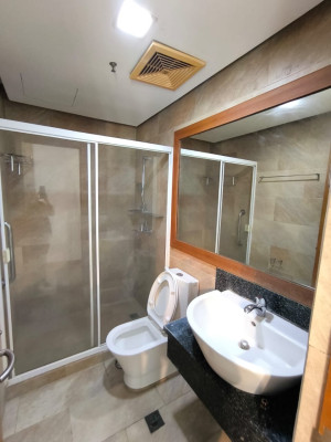 Kensington Place 3BR Corner Unit