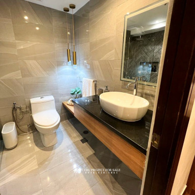 Fully furnished Condo 3BR