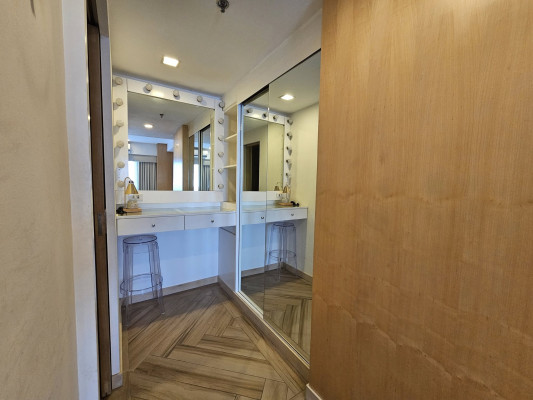 Cozy 1-Bedroom Condo Unit for Sale