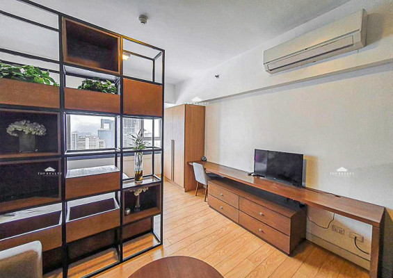 Homey 1BR Condo Unit for Sale in One Shangri-la Place, Mandaluyong City