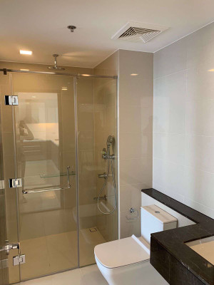 West Gallery Place 1Bedroom unit with parking slot