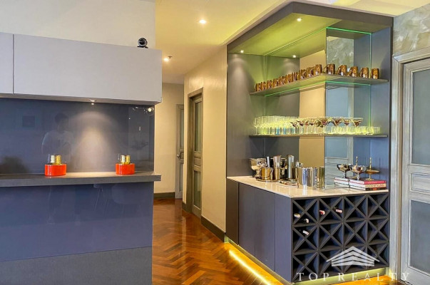 Essensa Towers | Semi furnished Cozy Three Bedroom 3BR Condo for Sale