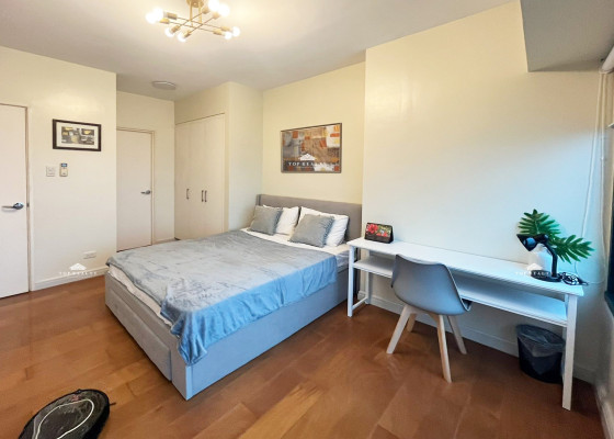 Interior-decorated 1-bedroom Unit with Balcony for Sale in One Rockwell