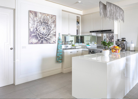 Glamorous Chic Corner unit Condominium with golf course and city views